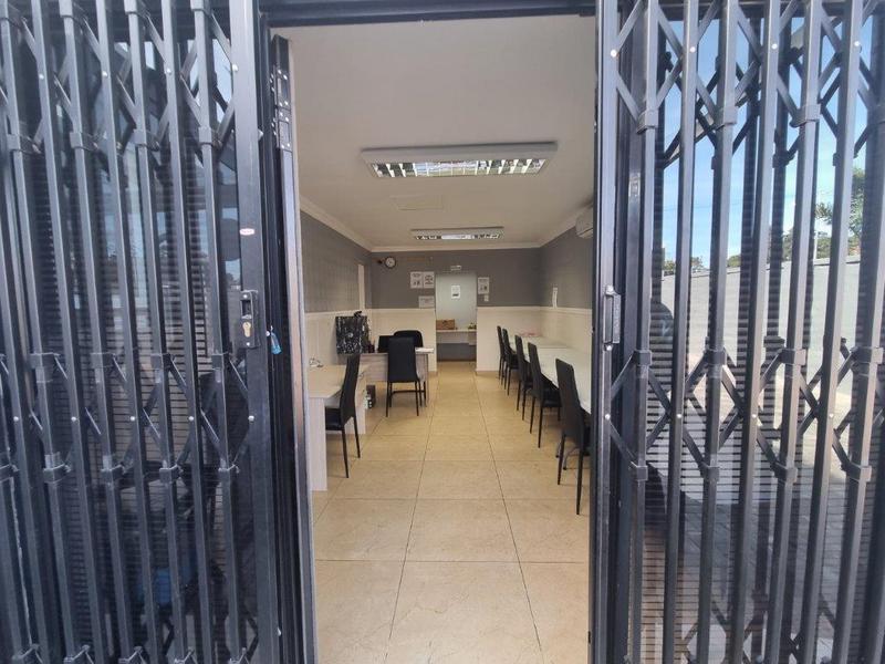 To Let commercial Property for Rent in Newton Park Eastern Cape